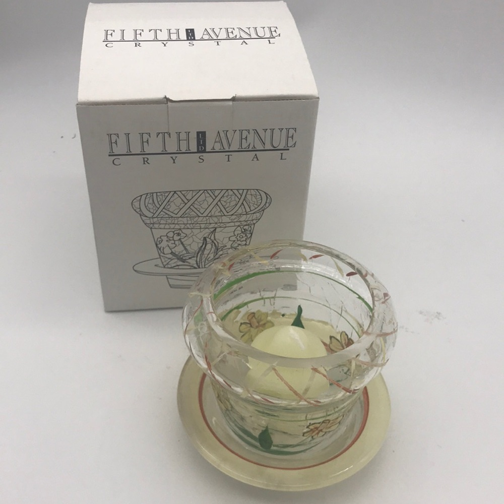 Fifth Avenue Crystal Spring Daffodil Votive - Picture 2 of 4
